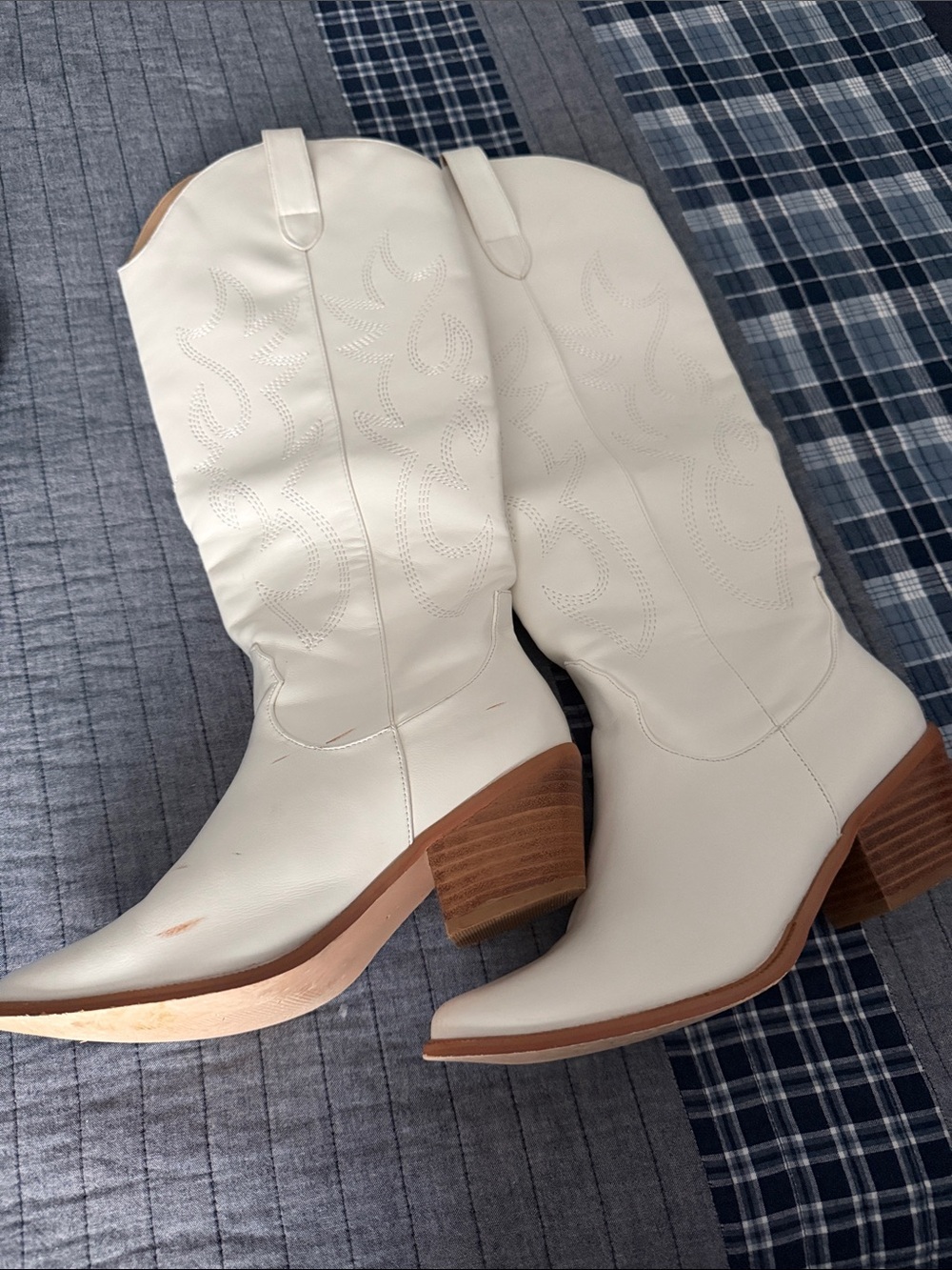 White Western Knee-High Boots - Women - Picture 3 of 9